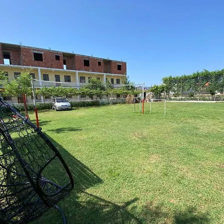 Vila Precetaj Ξενοδοχείο με διαμερίσματα Velipojë