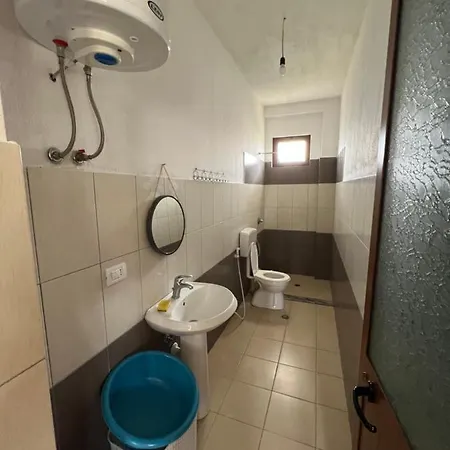 Vila Precetaj * Velipojë