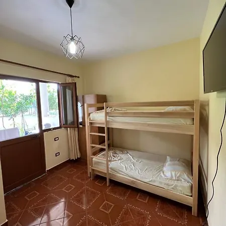 Vila Precetaj Apartahotel Velipojë